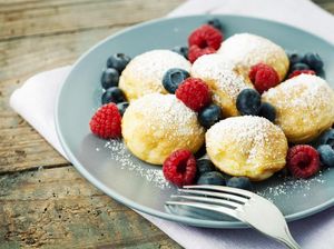 Melted! Poffertjes Lembut Berisi Potongan Keju Bisa Dibuat dengan 4 Cara Ini Melted! Poffertjes Lembut Berisi Potongan Keju Bisa Dibuat dengan 4 Cara Ini