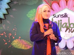 Gaya Hijab Istri Deddy Mizwar yang Menarik Atensi di Sunsilk Hijab Hunt