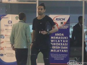 Gaston Castano Kembali Jenguk Julia Perez