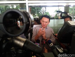Jupe Cuci Darah karena Gagal Ginjal, Ahok Berikan Semangat