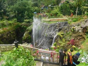 9 Tempat Wisata di Baturaden yang Nggak Bakal Terlupakan 9 Tempat Wisata di Baturaden yang Nggak Bakal Terlupakan