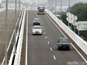 3 Fakta Terkini Proyek Tol JORR 2 yang Molor dari Target 3 Fakta Terkini Proyek Tol JORR 2 yang Molor dari Target
