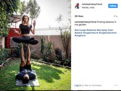 Cerita Pria yang Melamar Kekasihnya Sambil Akroyoga