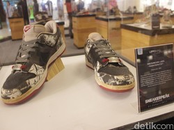 Long Weekend, Yuk Lihat Koleksi Sneakers Langka di SneakerPeak Kemang