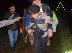 Tim SAR Masih Evakuasi Korban Tersambar Petir di Gunung Prau