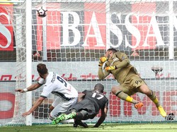 Milan Ditumbangkan Empoli di San Siro