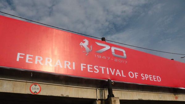 Rayakan Ultah ke-70, Ratusan Ferrari Kumpul di BSD