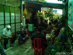 Keluarga Terpukul Deden Tewas Tersambar Petir di Dieng