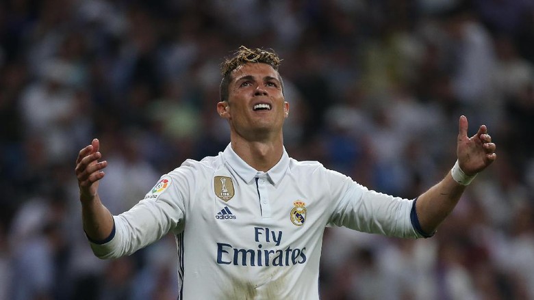 Malam Kelabu Ronaldo Malam Kelabu Ronaldo