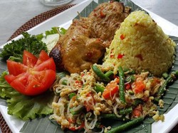 Di Ubud Bisa Menikmati Sajian Enak Khas Nusantara di 4 Tempat Ini