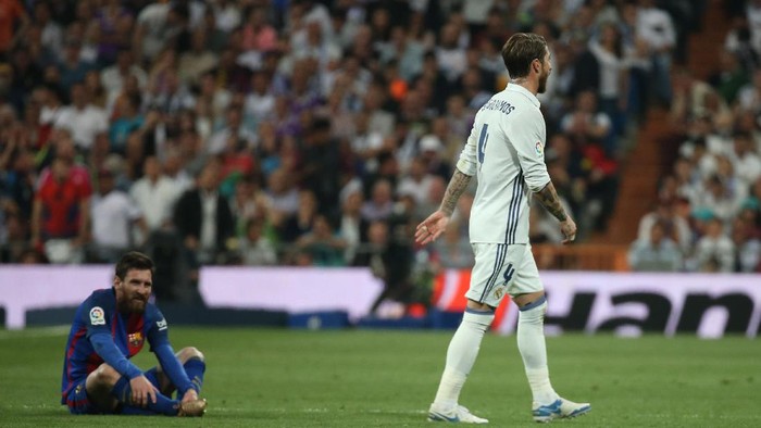 Ribut-Ribut Pique-Ramos soal Wasit El Clasico