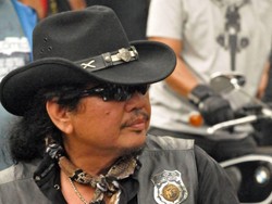 Bambang Gondrong, Hobi Touring Moge Lintasi Jalan Berbahaya Dunia