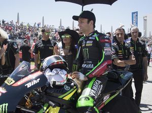 Sempat Bersenggolan, Zarco Lega Rossi Tetap Bisa Finis Kedua Sempat Bersenggolan, Zarco Lega Rossi Tetap Bisa Finis Kedua