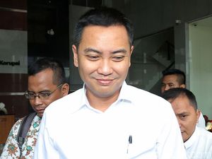 Kedua Kalinya Fayakhun Dicegah ke Luar Negeri terkait Kasus Bakamla Kedua Kalinya Fayakhun Dicegah ke Luar Negeri terkait Kasus Bakamla