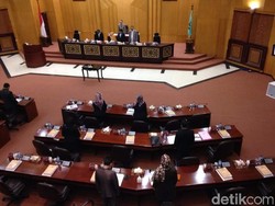 Susunan Pimpinan DPRD Surabaya Tunggu Keputusan PDIP