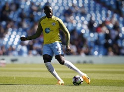 Yaya Toure Lebih Memilih Tak Usah Ada Wasit di Derby Manchester