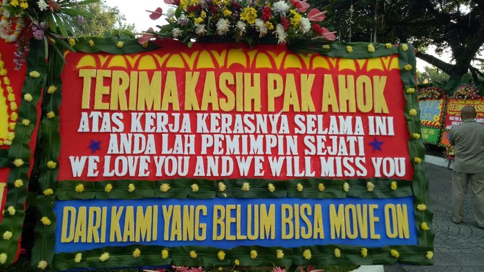 Foto: Karangan bunga untuk Ahok di Balaikota DKI. (Nathania Riris Michico/detikcom).