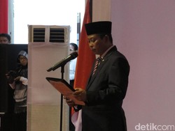 Jonan Lantik Dirjen Listrik Baru dan Rombak 198 Pejabat ESDM