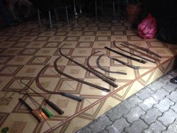 Razia di Cawang Usai Tawur, Polisi Temukan Sejumlah Senjata Tajam