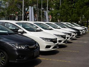 RI Harus Bikin Sedan Sendiri, Supaya Nggak Jadi Importir Mobil