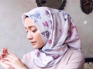 Tips Agar Kerudung Berbahan Satin Tak Mudah Rusak