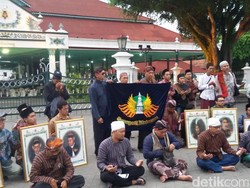 Warga Yogya Kembali Persoalkan Sikap Sultan terhadap Tradisi