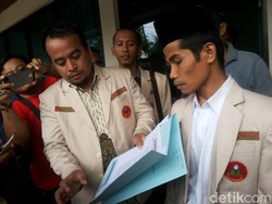 Dinilai Tak Independen, Jaksa Kasus Ahok Diadukan ke Komjak