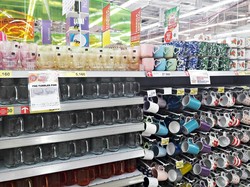 Minum dengan Mug ini di Transmart dan Carrefour