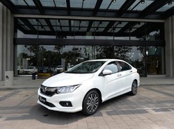 Penurunan Pajak Sedan Secepatnya Diberlakukan