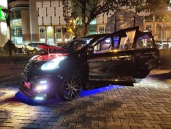 Toyota Avanza King of Black, Sedap Dipandang
