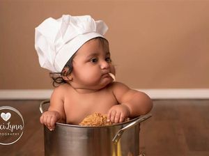 Lucunya Ekspresi Bayi Ini Saat Pertama Kali Mencicip Fried Chicken!