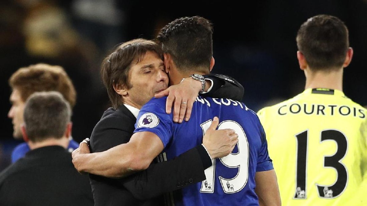 Kebersamaan Antonio Conte dengan Diego Costa musim lalu. (Foto: Action Images via Reuters / John Sibley)