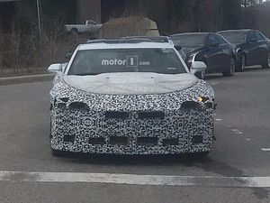 Si Bumblebee Punya Wajah Baru Si Bumblebee Punya Wajah Baru