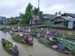 Pasar Terapung Banjarmasin yang Kian Digandrungi Turis