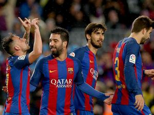 Barcelona Pesta Gol ke Gawang Osasuna