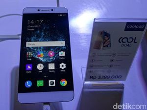 Coolpad Siapkan Ponsel Kamera Depan Ganda