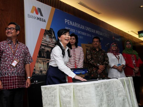Gelar Undian Berhadiah, Bank Mega dan Telkomsel Manjakan Nasabah