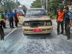 Mobil Pelat Merah Milik Kwarcab Rembang Terbakar