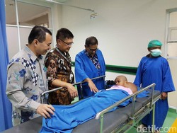 Berbobot 4 Kilogram, Tumor di Leher Orip Diduga Kembarannya