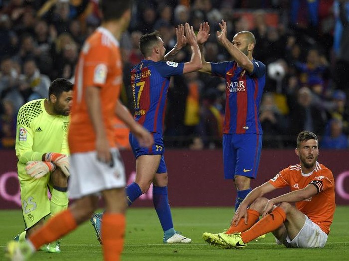 Meme Lucu Gol Mascherano: Dapat Ballon dOr, Sampai Selebrasi a la Messi