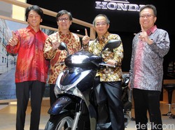 Kenalan dengan Skutik Premium Honda SH150i