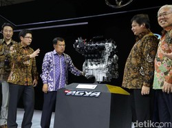 Toyota Pamer Teknologi ke Wapres Jusuf Kalla