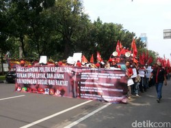 Buruh Tuntut Cabut Aturan Kenaikan Upah Baru, Pengusaha: Tidak Realistis