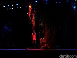 Kuntilanak Waru Doyong Jadi Cerita Favorit Penonton Sandiwara Miss Tjitjih