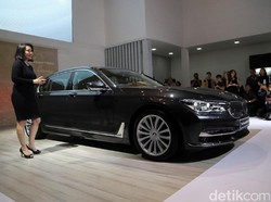 BMW 740Li Rakitan Lokal Lebih Murah Rp 300 Juta