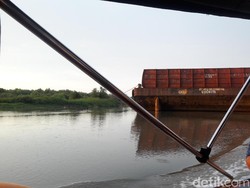 4.000 Truk Bisa Pindah dari Tol ke Kanal Cikarang Bekasi Laut