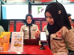 Kapolri Luncurkan Polisi Wong Kito, Aplikasi SKCK hingga Panic Button