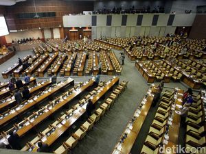 Setuju Gedung Baru DPR, PDIP: Kurang Ruang Duduk Staf Ahli