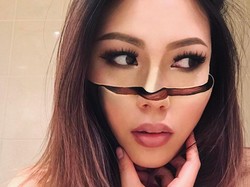 Foto Mengerikan Makeup Artist Rias Wajah Jadi Terbelah Hingga Bermata 4