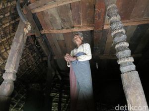 Mama Maria yang Sakti dan Rumah Adat Siri Gatal